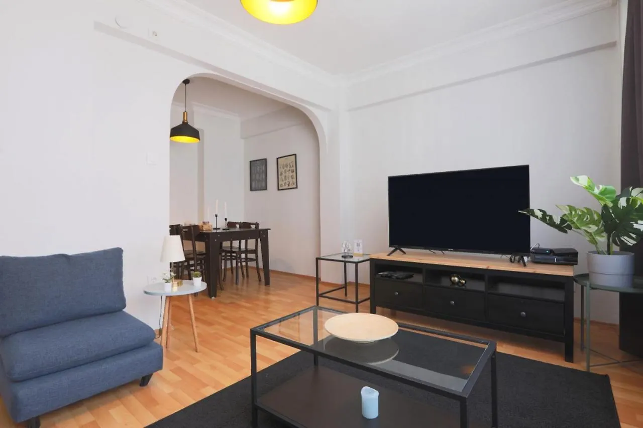 Stylish And Convenient Apartment In Sisli Stambuł